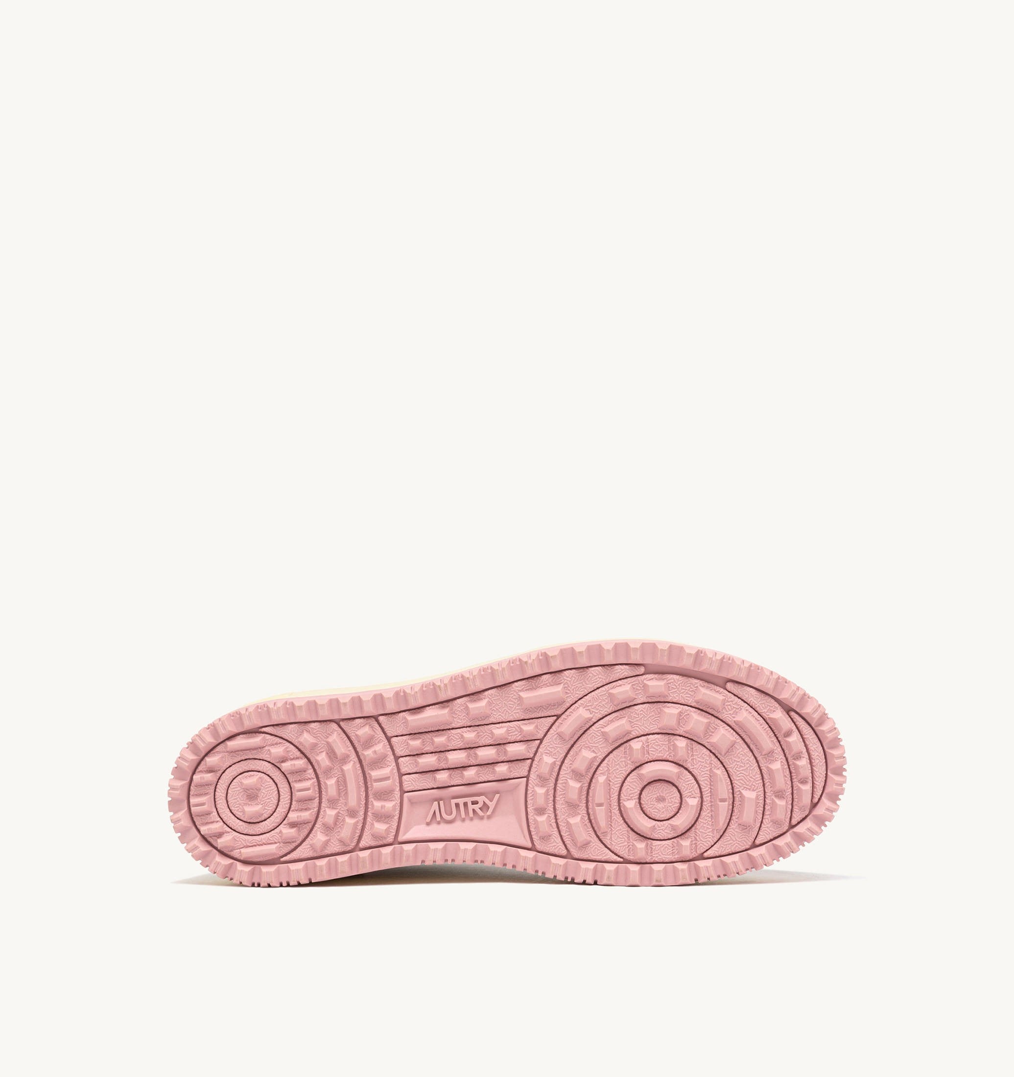 BASKETS GOLF LOW EN CUIR BLANC ET CORAL BLUSH