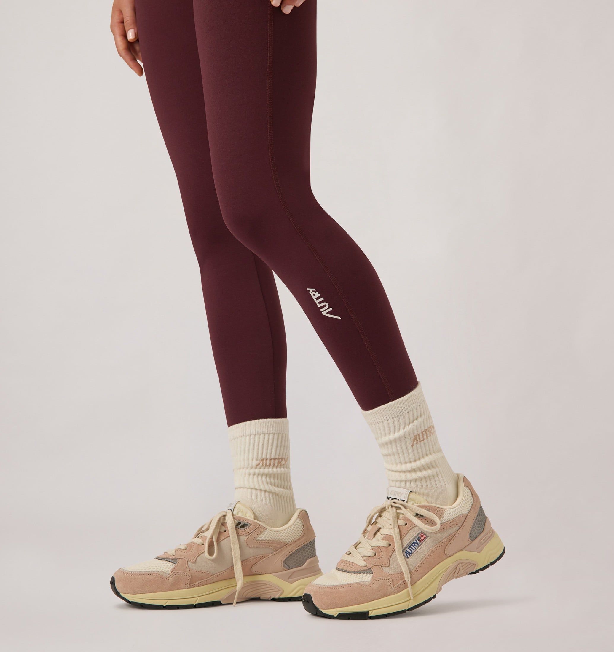 BASKETS HYPERWAY EN DAIM ET MESH SILK ET BLANC