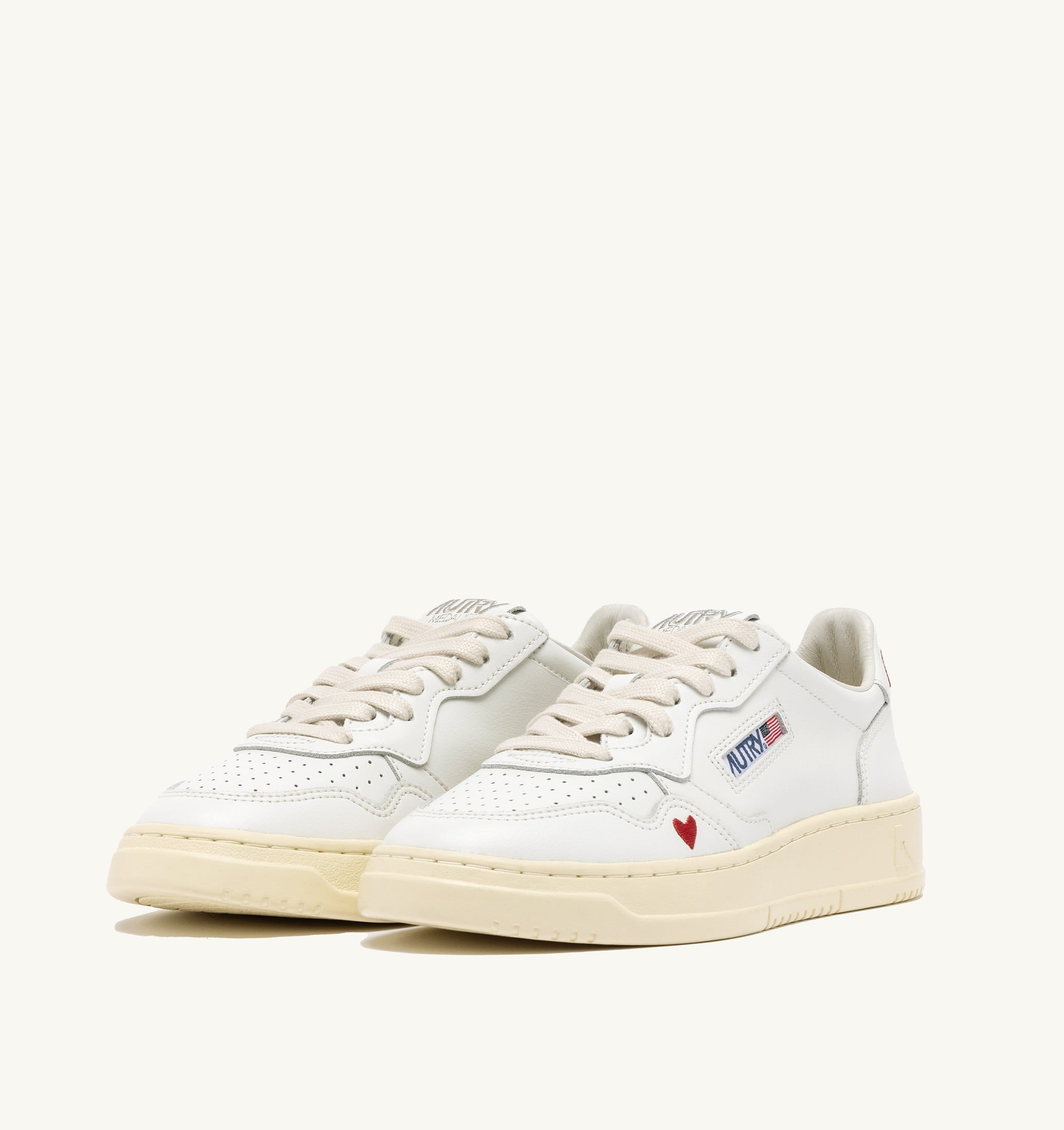BASKETS MEDALIST 'LOVE' EN CUIR BLANC ET ROUGE