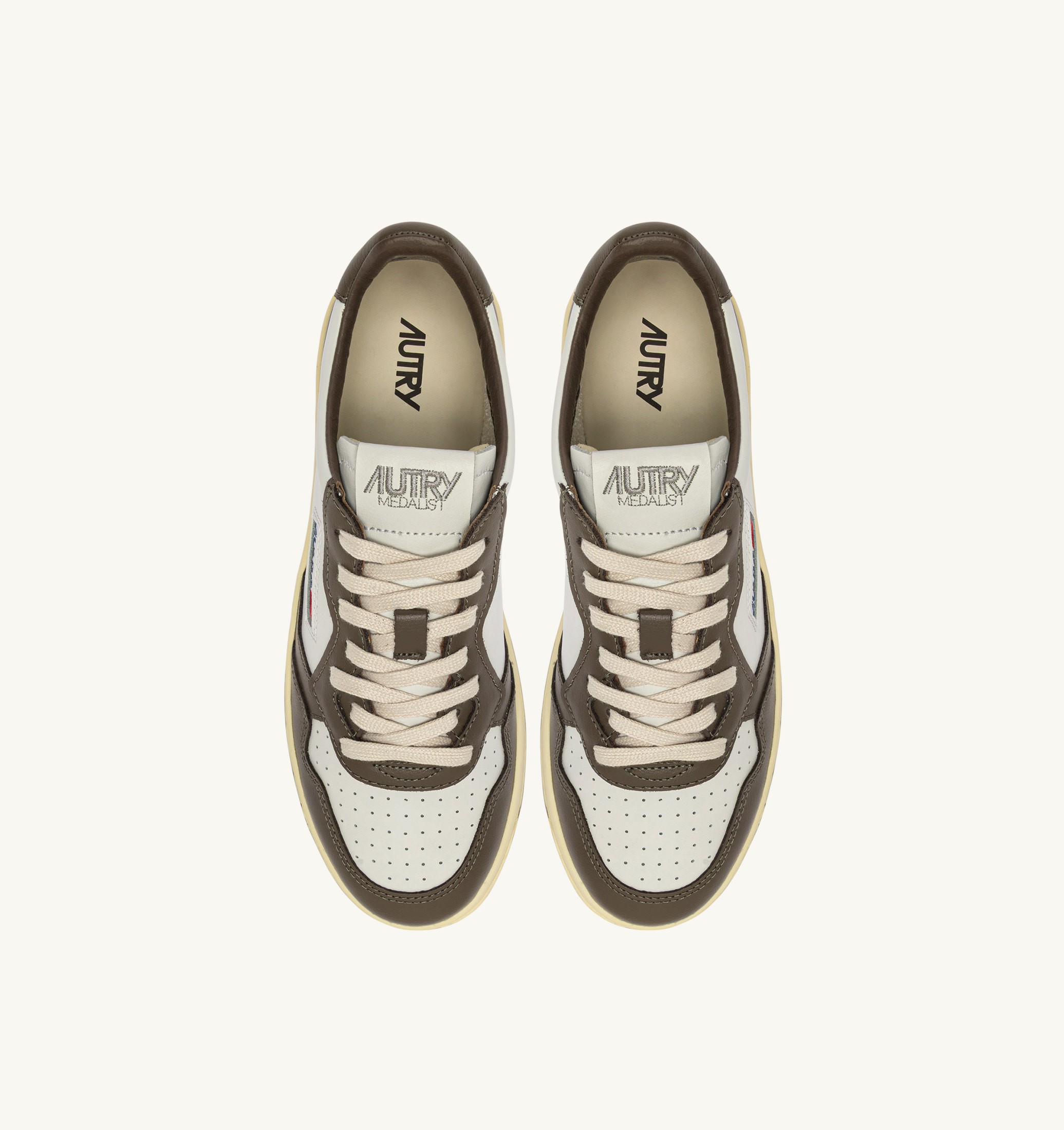 BASKETS MEDALIST LOW BICOLORE EN CUIR BLANC ET CHOCOLATE