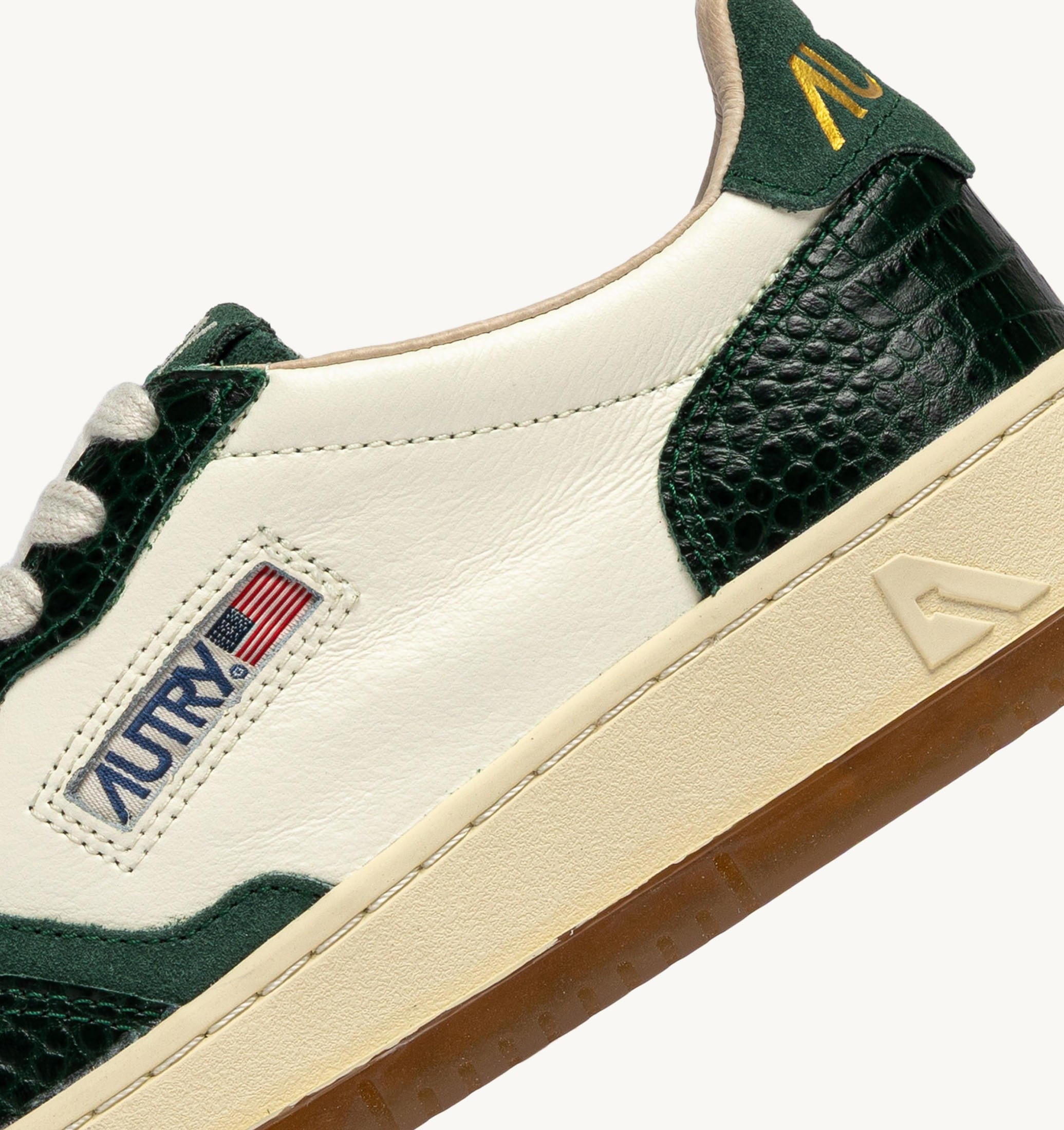 BASKETS MEDALIST LOW EN CUIR MARSHMALLOW ET VERT