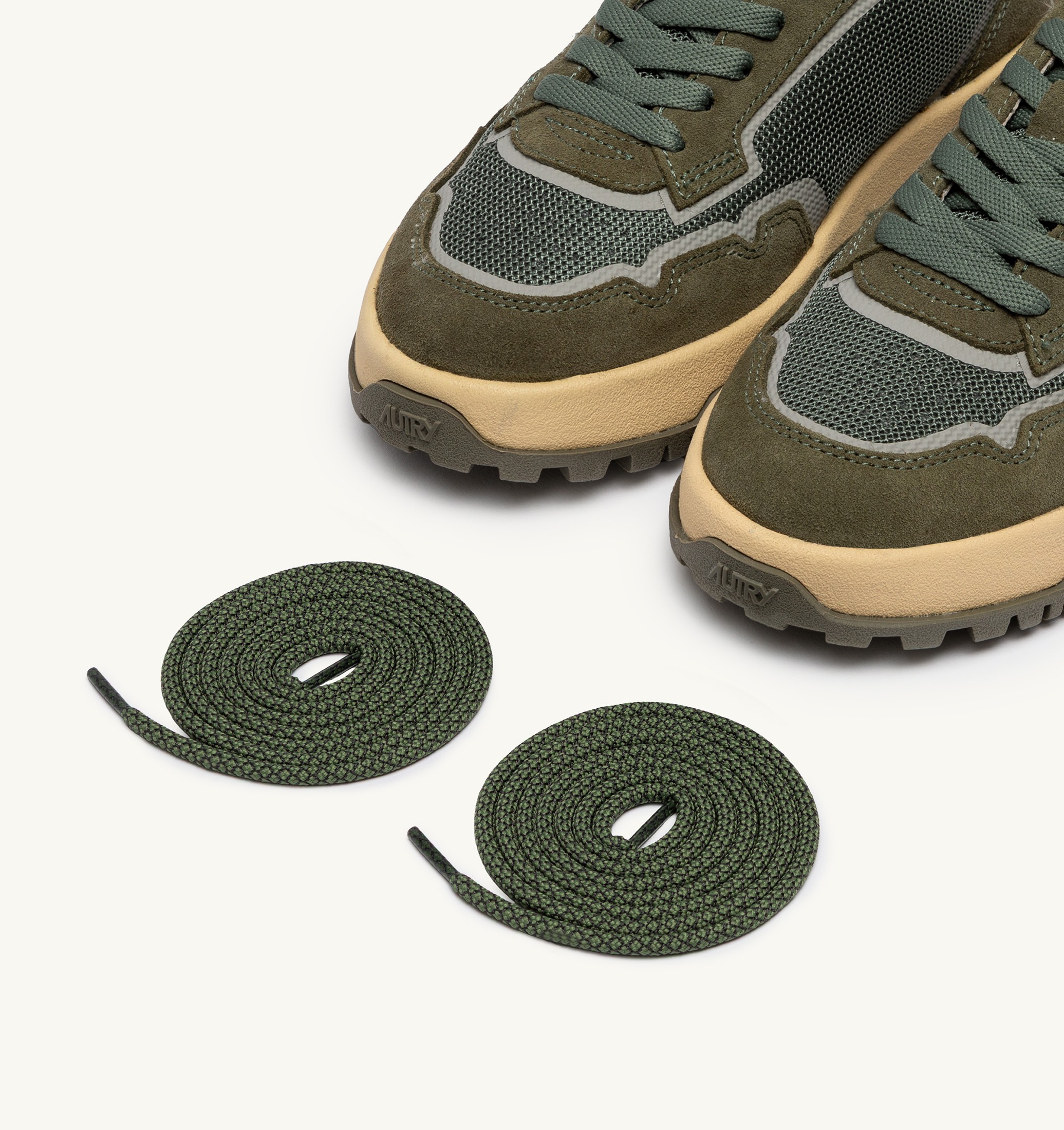 BASKETS WILDPACE LOW EN MESH ET DAIM COLORIS SCHIO ET MILITARY