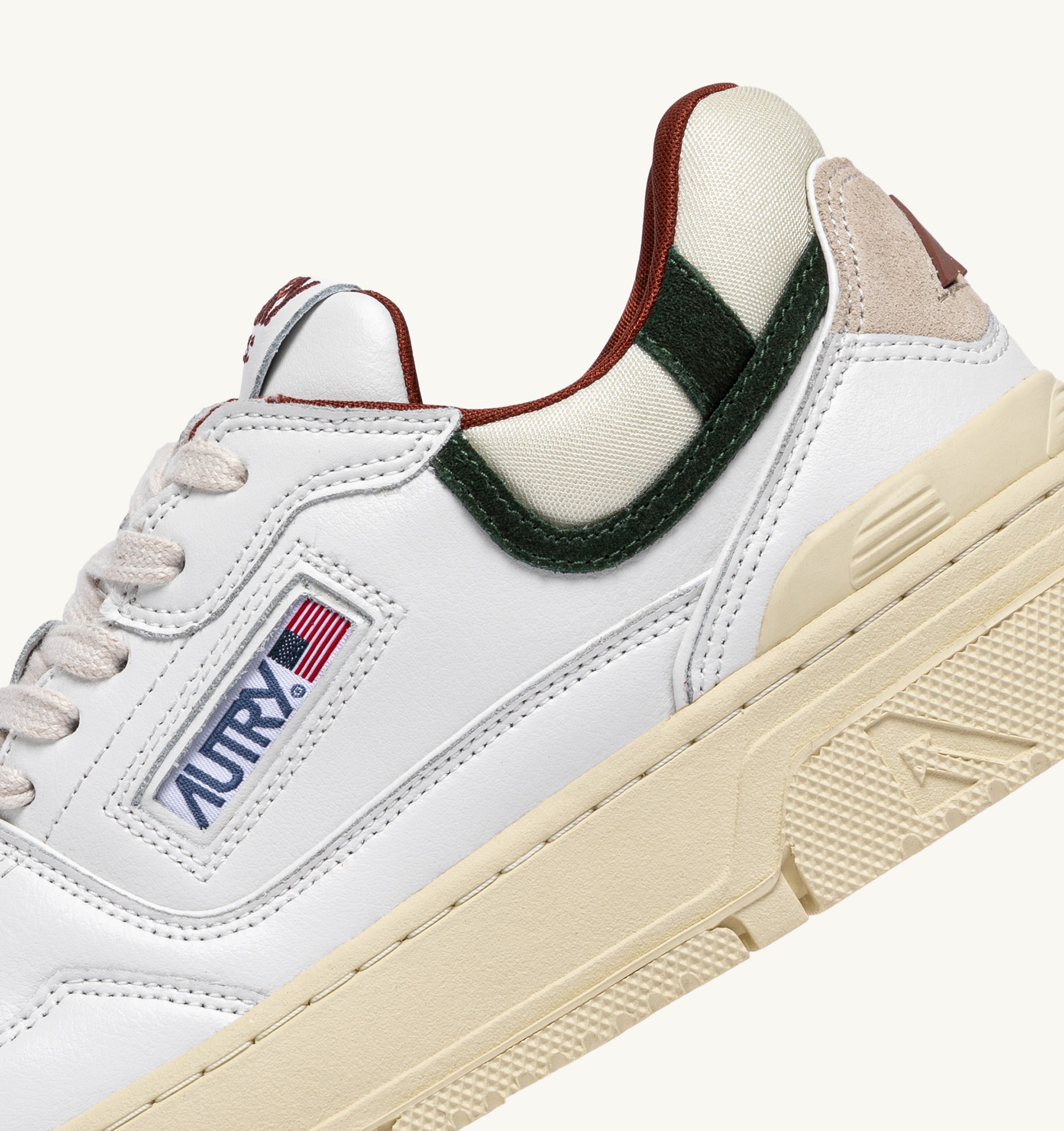 BASKETS CLC LOW EN CUIR BLANC SEQUOIA ET MOUNTAIN