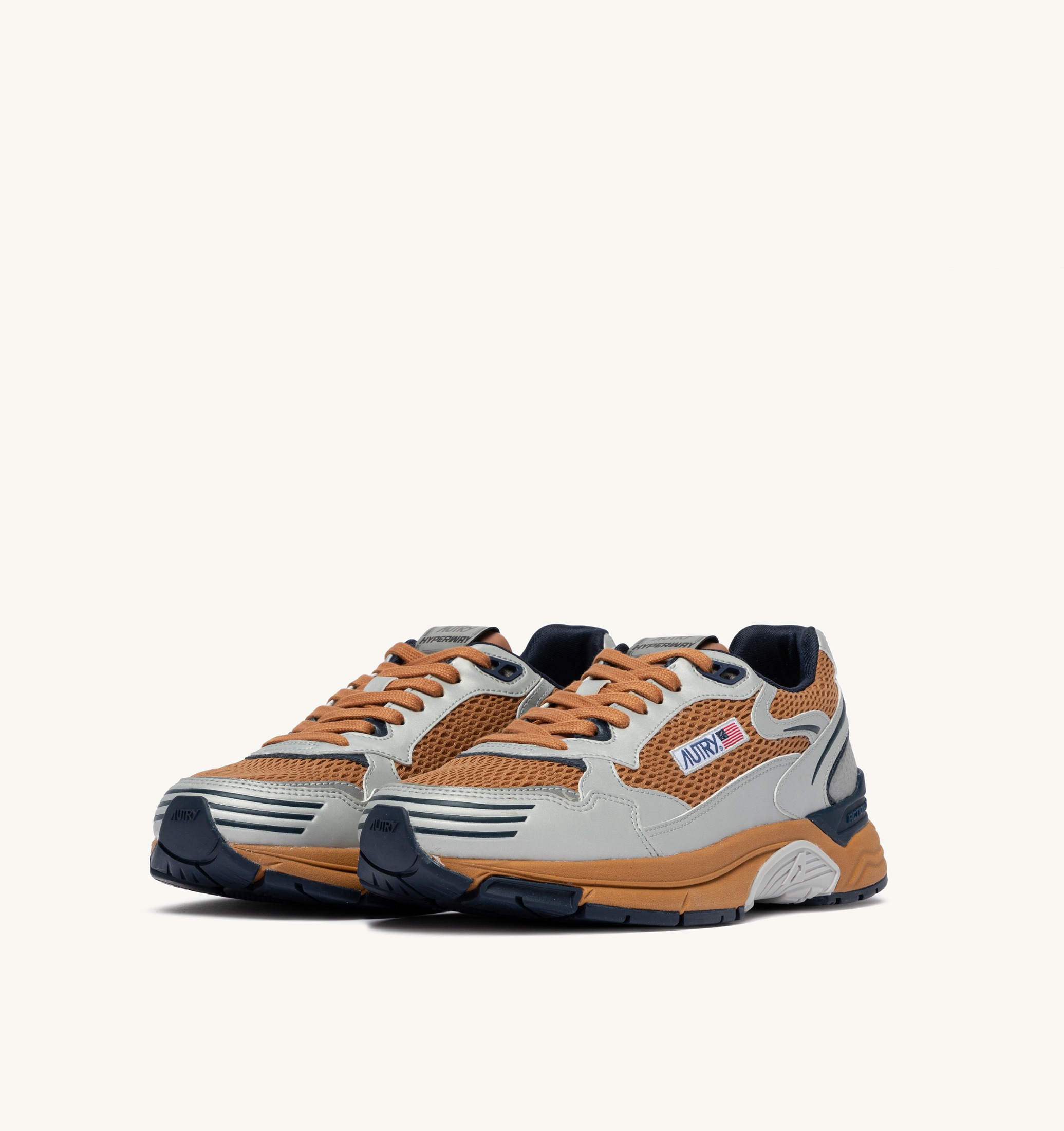 BASKETS HYPERWAY EN CUIR SYNTHÉTIQUE ET MESH ARGENT BISCUIT ET SPACE