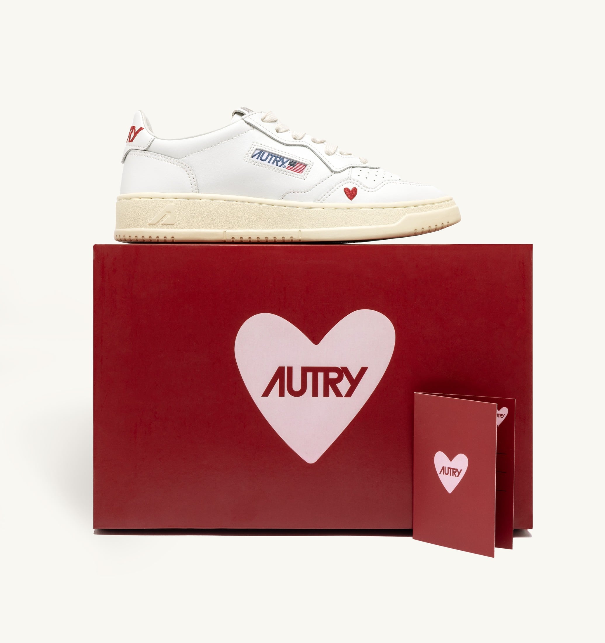 BASKETS MEDALIST 'LOVE' EN CUIR BLANC ET ROUGE