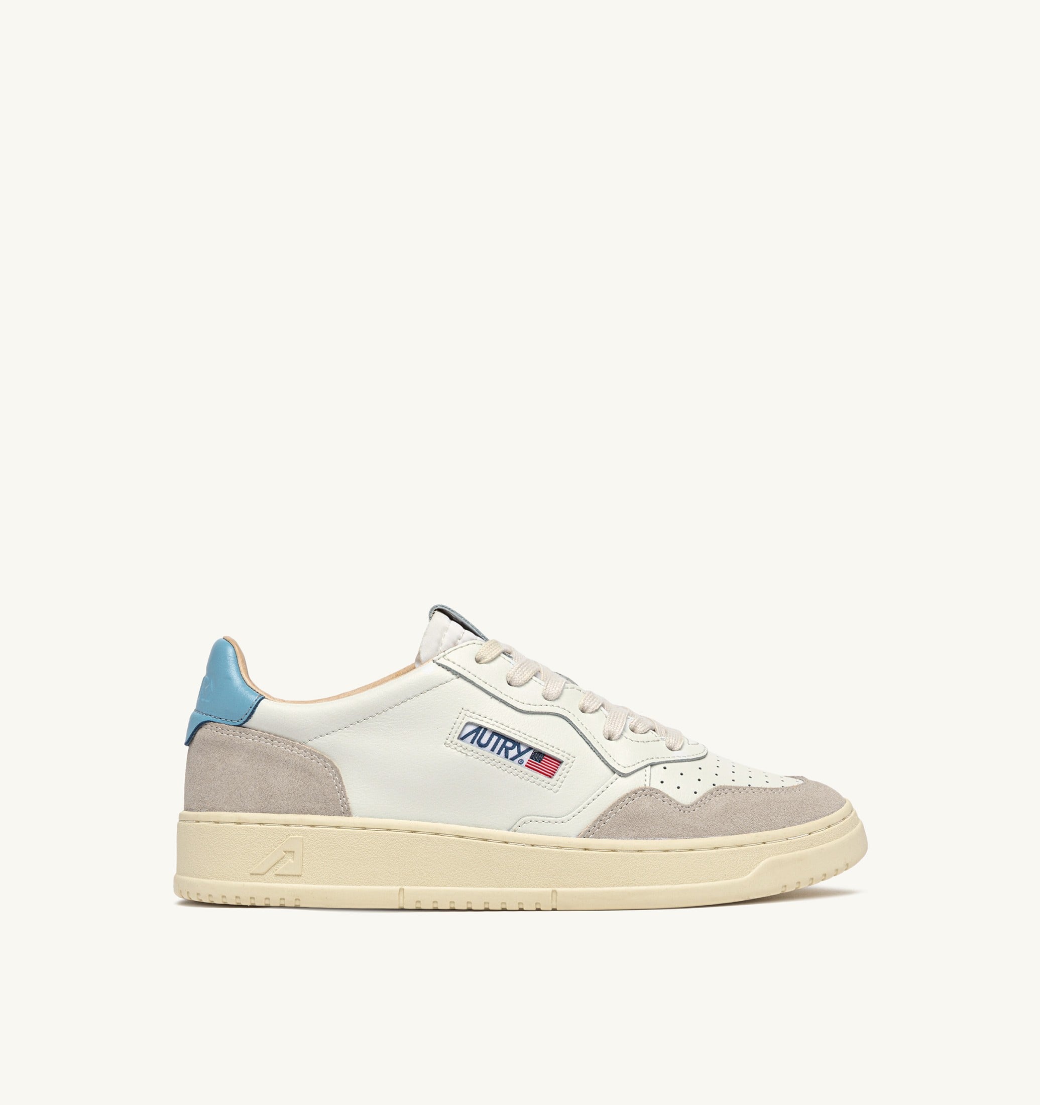 BASKETS MEDALIST LOW EN DAIM ET CUIR BLANC ET FORGET ME NOT