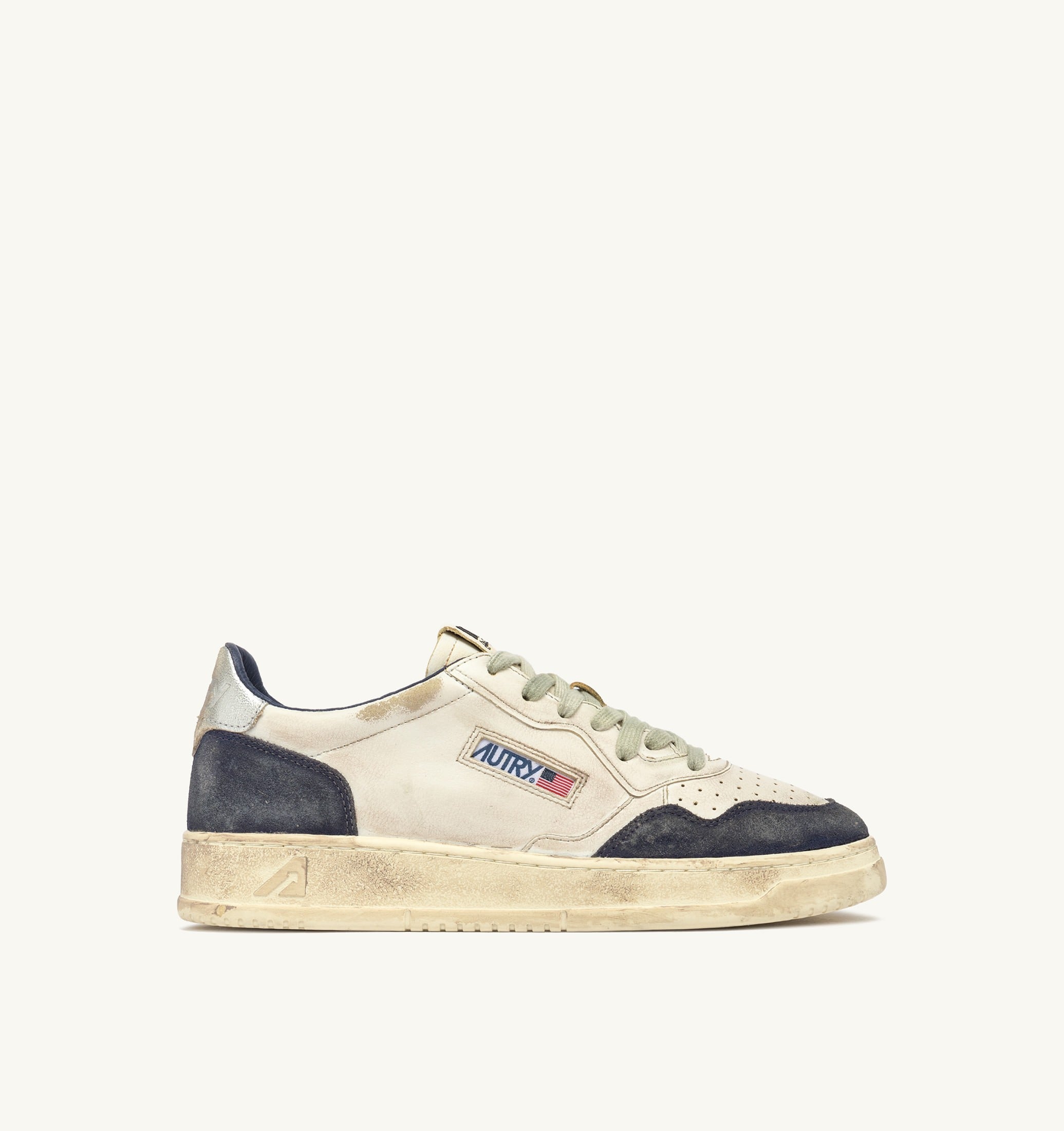 BASKETS MEDALIST LOW SUPER VINTAGE EN CUIR ET DAIM COLORIS SPACE BLUE ET SILVER