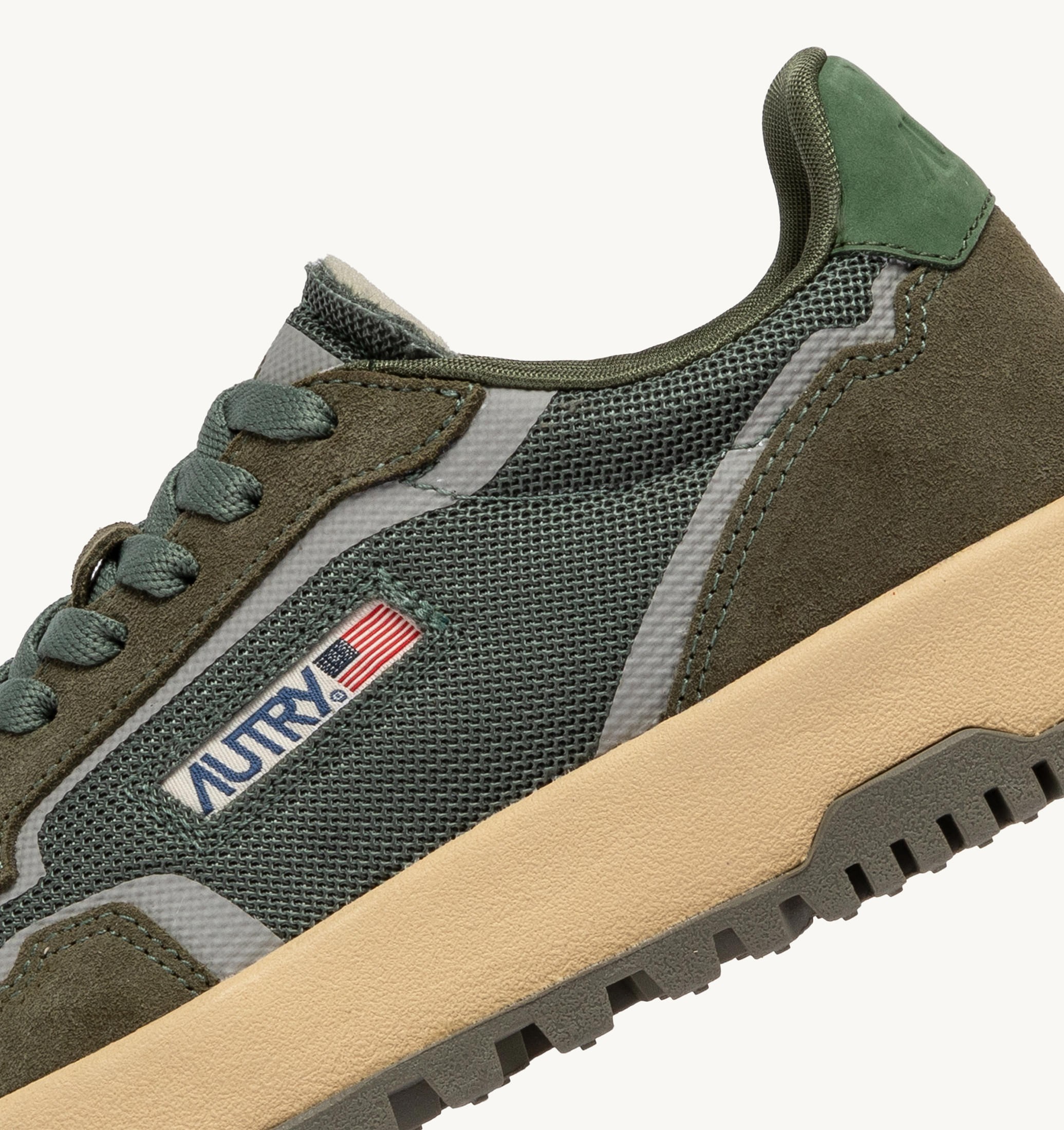 BASKETS WILDPACE LOW EN DRAGON MESH ET DAIM SCHIO ET MILITARY